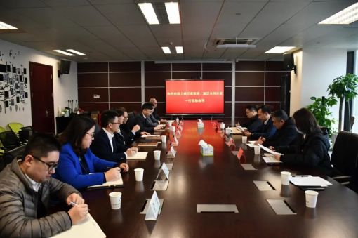 杭州市上城區(qū)委常委、副區(qū)長何亦星一行來浙江化工調(diào)研指導(dǎo)